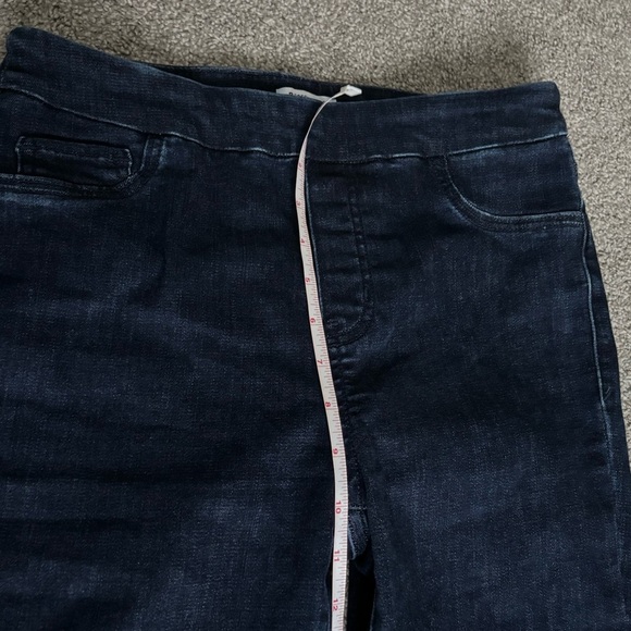 3/$25 Reitmans Essentials Midnight Blue Jeans - Picture 5 of 8